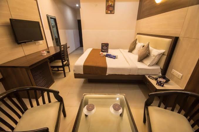 Hotel Sb Castle Kanpur Exterior foto