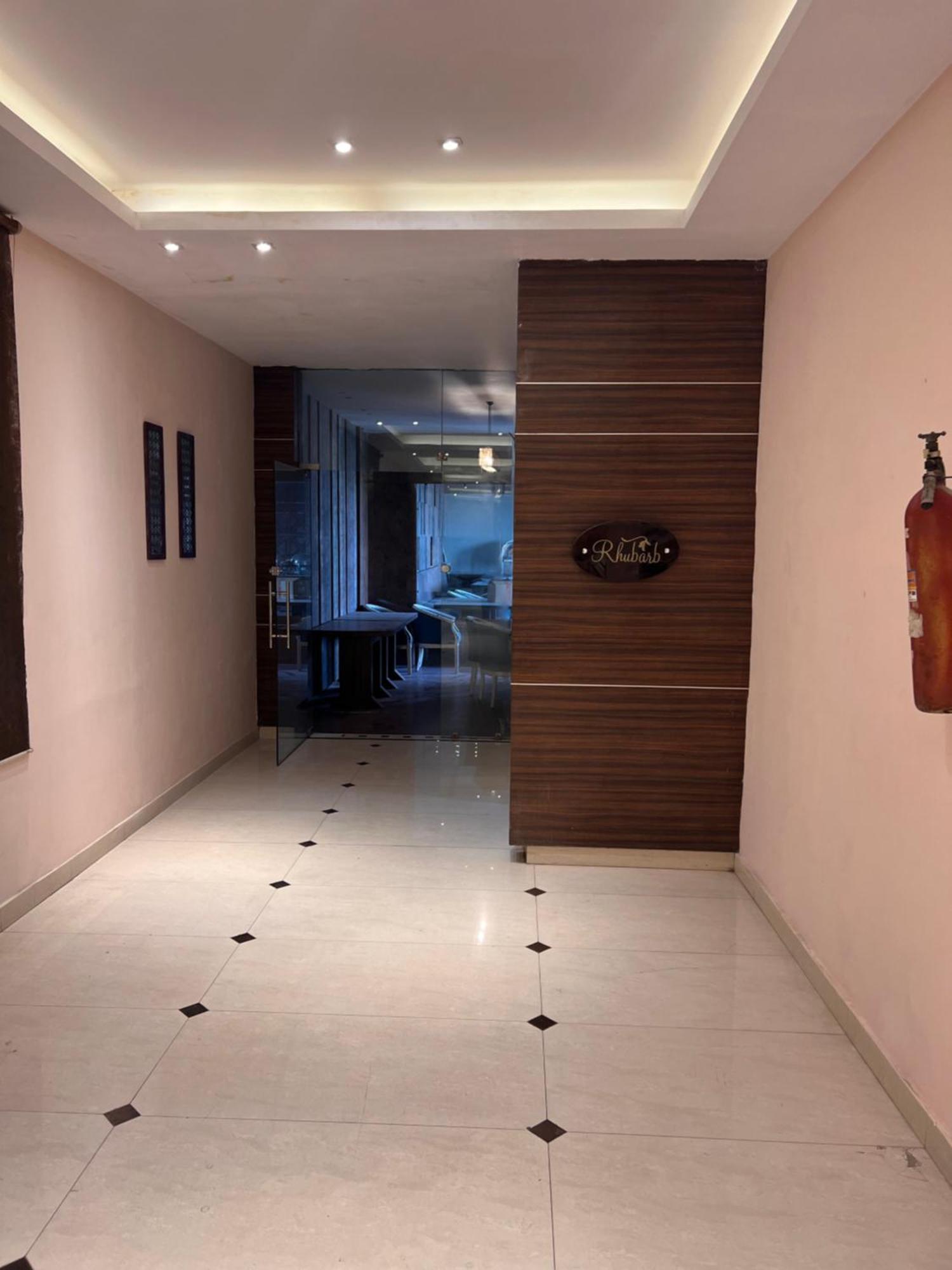Hotel Sb Castle Kanpur Exterior foto